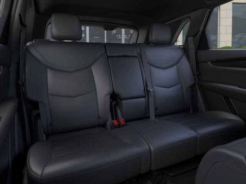 New 2026 Cadillac XT5 Sportv w/ LPO, Floor Liner Package AWD/4WD image 18