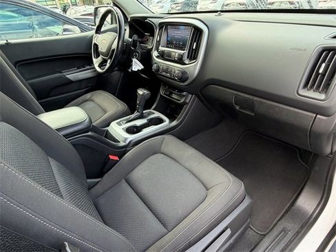 Used 2021 Chevrolet Colorado LT w/ LT Convenience Package image 11