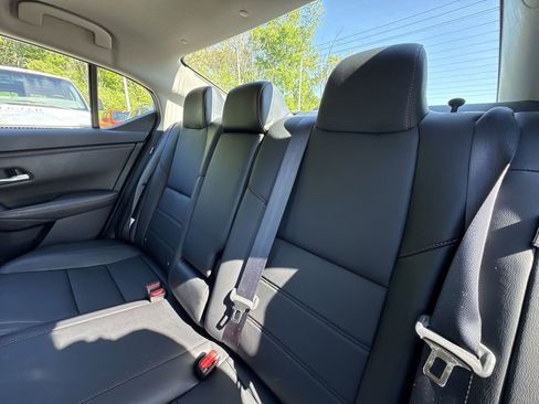 Used 2024 Nissan Sentra SR w/ SR Premium Package FWD image 25
