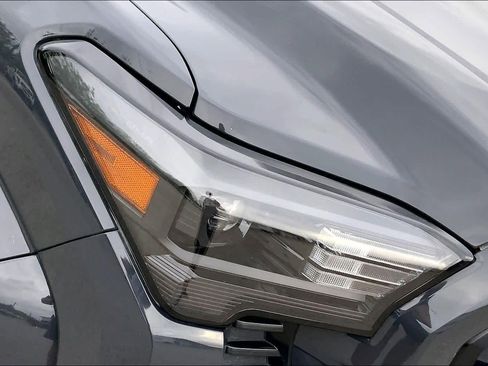 Used 2025 Toyota Tacoma SR image 26