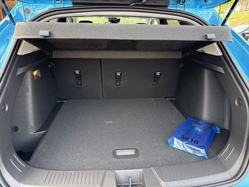 New 2026 Chevrolet Trax LT w/ LT Convenience Package FWD image 10