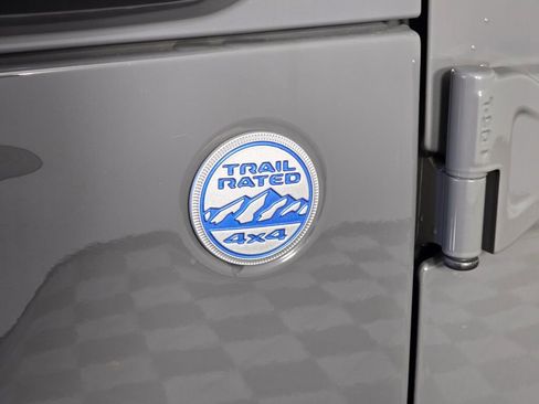 Used 2021 Jeep Wrangler Unlimited Sahara image 13