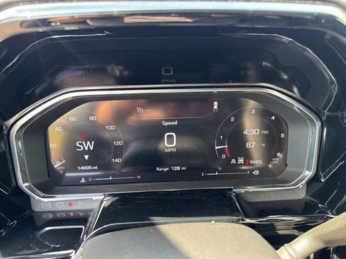 Used 2026 GMC Sierra 1500 SLT AWD/4WD image 15