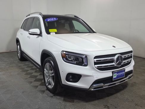 Used 2023 Mercedes-Benz GLB 250 4MATIC image 9