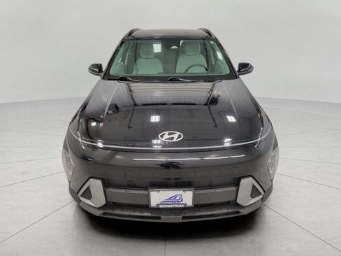 Used 2025 Hyundai Kona SEL FWD image 13