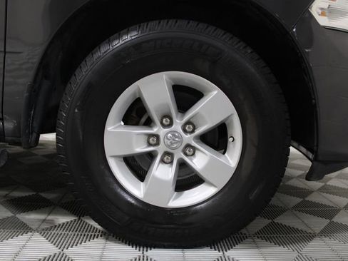 Used 2018 RAM 1500 Express image 41