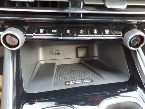 New 2026 Chevrolet Traverse LT w/ Midnight/Sport Edition image 22