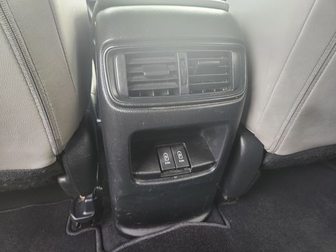 Used 2018 Honda CR-V EX-L image 9