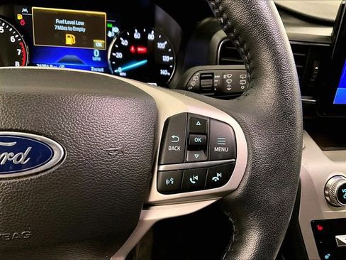 Used 2023 Ford Explorer XLT w/ Equipment Group 202A AWD/4WD image 18