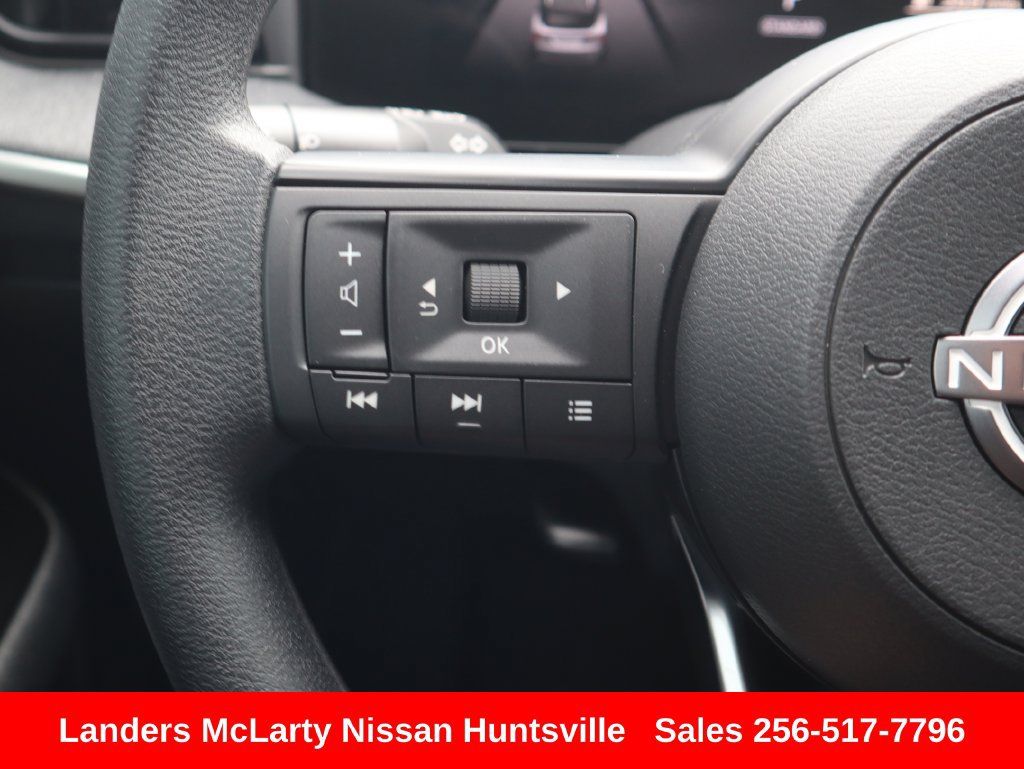 Used 2026 Nissan Kicks SV w/ SV Premium Package FWD image 26