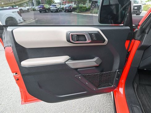 Certified 2022 Ford Bronco Wildtrak image 19