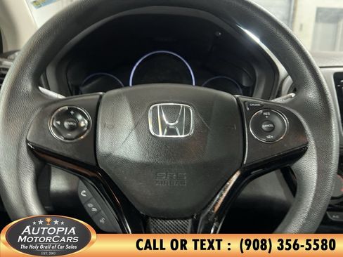 Used 2021 Honda HR-V LX image 19