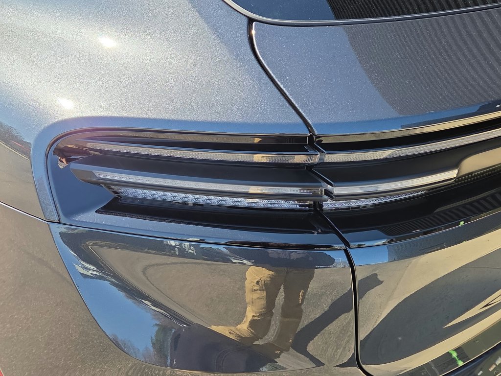 Certified 2026 Porsche Macan 4 Electric AWD/4WD image 26
