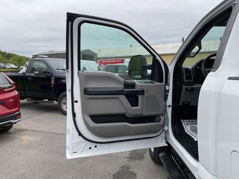 Used 2021 Ford F250 XL w/ Power Equipment Group AWD/4WD image 30