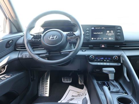 New 2026 Hyundai Elantra Sport w/ Cargo Package FWD image 21