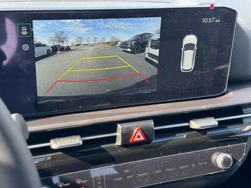 New 2026 Kia Sportage EX image 18