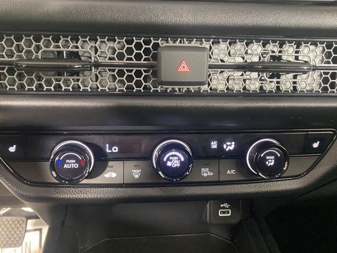 Used 2023 Honda HR-V Sport image 14