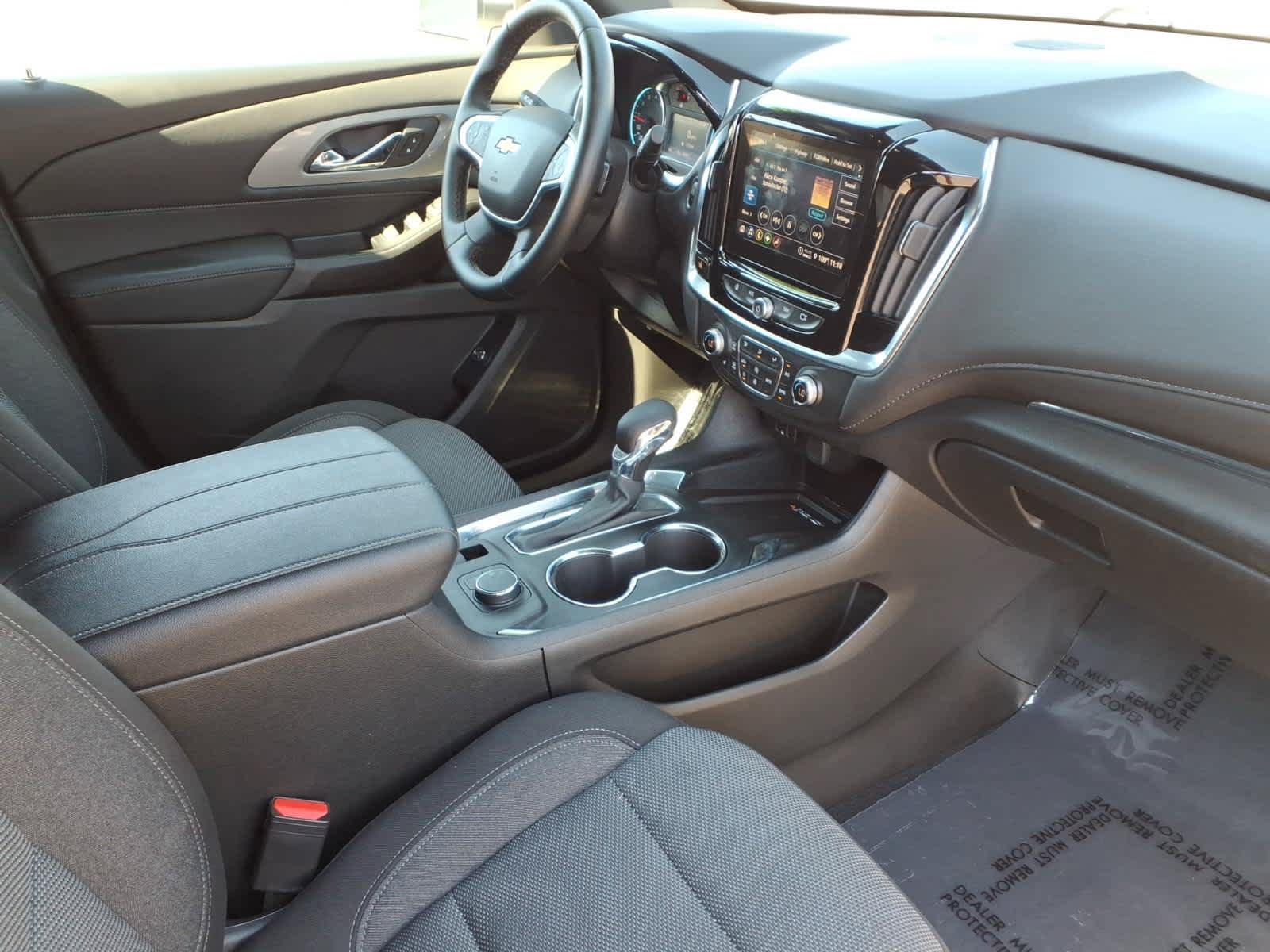 Used 2023 Chevrolet Traverse LT FWD image 14