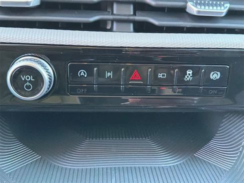 New 2026 Ford Explorer Active image 30