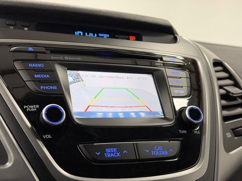 Used 2016 Hyundai Elantra SE w/ Option Group 02 image 18