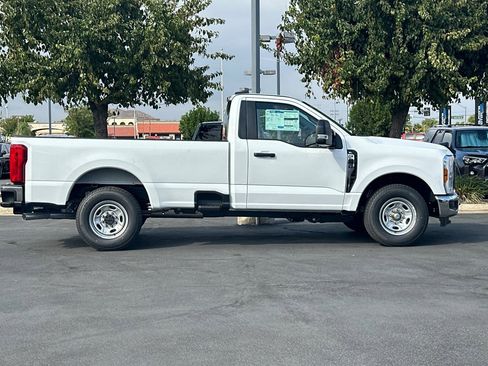 New 2026 Ford F250 XL w/ XL Chrome Package image 3