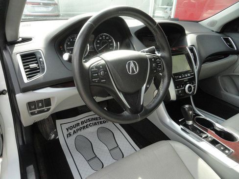 Used 2015 Acura TLX w/ Technology Package FWD image 8