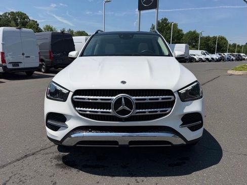 Certified 2024 Mercedes-Benz GLE 450 4MATIC image 2