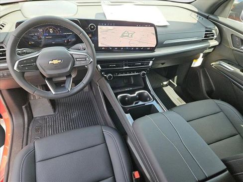 New 2026 Chevrolet Traverse LT w/ Driver Confidence Package image 15