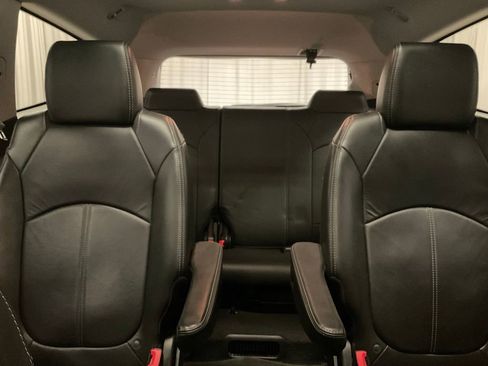 Used 2015 Chevrolet Traverse LT image 33