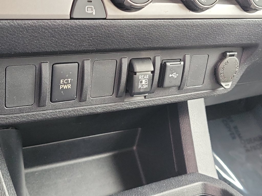 Certified 2020 Toyota Tacoma SR5 RWD image 17