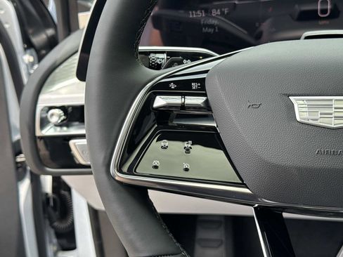 New 2026 Cadillac Lyriq Sport RWD image 32
