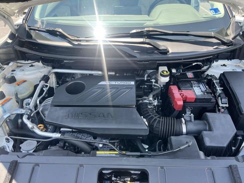 Used 2023 Nissan Rogue SL FWD image 44