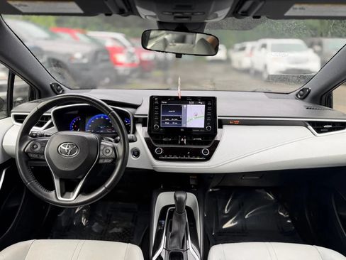 Used 2019 Toyota Corolla XSE FWD image 19