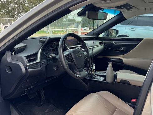 Used 2020 Lexus ES 350 w/ Accessory Package 2 FWD image 2