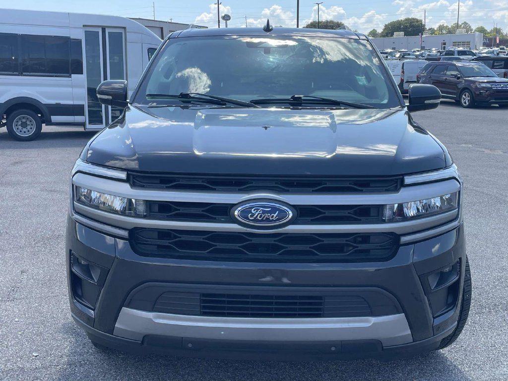 Certified 2023 Ford Expedition Max XLT RWD image 8