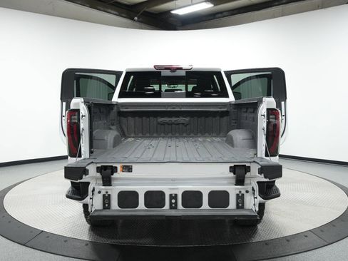 Used 2024 GMC Sierra 2500 AT4 w/ AT4 Premium Plus Package image 15