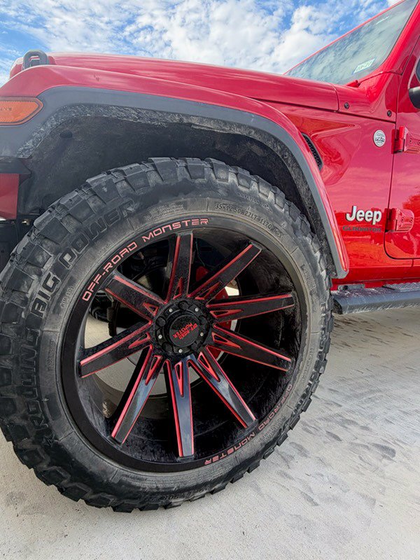 Used 2020 Jeep Gladiator Overland AWD/4WD image 4