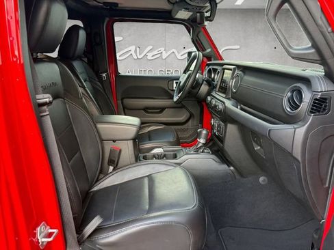 Used 2022 Jeep Wrangler Unlimited Sahara w/ Cold Weather Group image 24