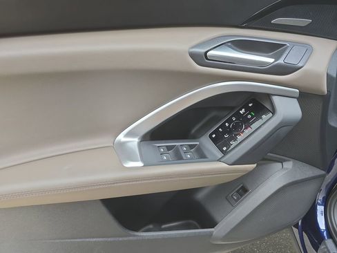 Certified 2025 Audi Q5 Premium Plus w/ Premium Plus image 24