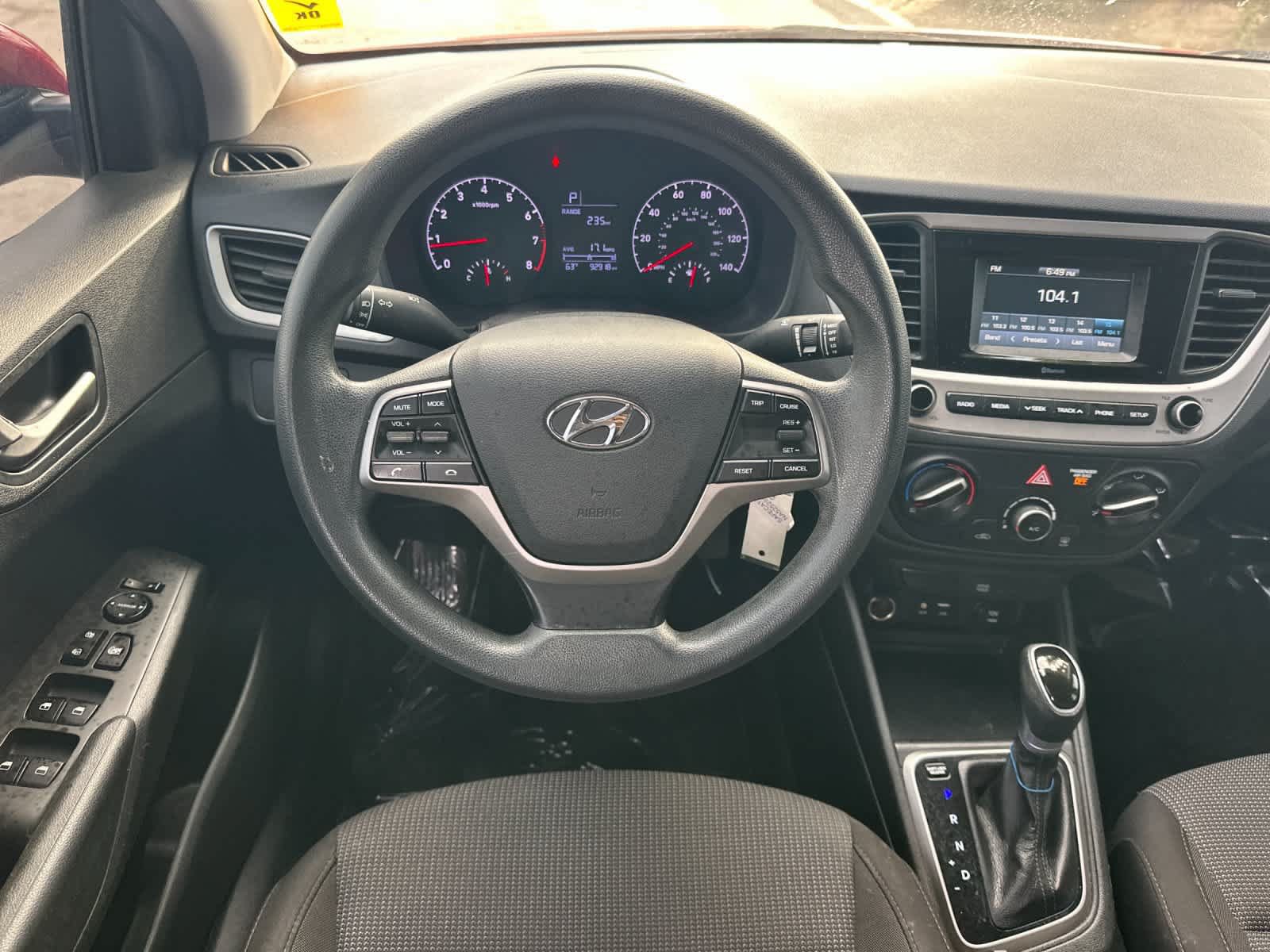 Used 2021 Hyundai Accent SE FWD image 15