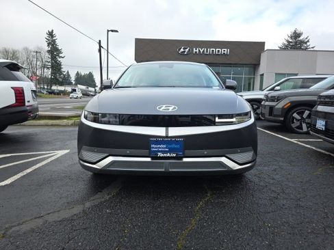 Certified 2023 Hyundai Ioniq 5 Limited w/ Cargo Package image 4