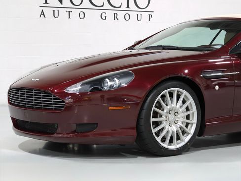 Used 2006 Aston Martin DB9 Volante RWD image 28