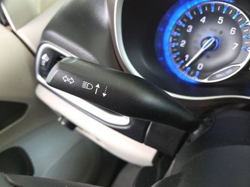 Used 2017 Chrysler Pacifica LX image 45