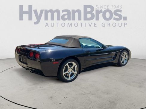 Used 2002 Chevrolet Corvette Convertible w/ Preferred Equipment Group2 RWD image 3