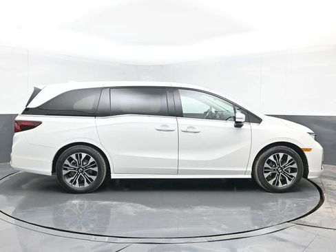 New 2026 Honda Odyssey Elite image 11