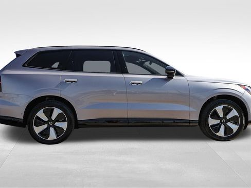 New 2026 Volvo EX90 Plus RWD image 4