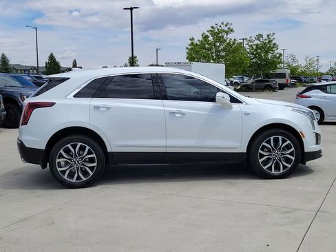 Used 2022 Cadillac XT5 Luxury AWD/4WD image 2