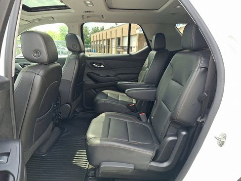 Used 2021 Chevrolet Traverse RS AWD/4WD image 11