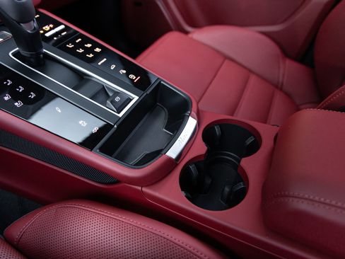 New 2025 Porsche Macan S AWD/4WD image 19