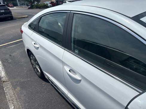 Used 2016 Hyundai Sonata Sport FWD image 4